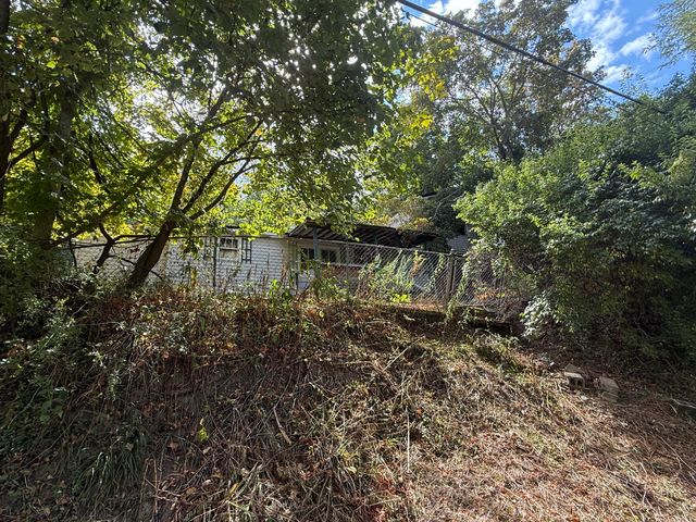 803 Slate Lick Road, Berea, KY 40403