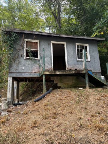 803 Slate Lick Road, Berea, KY 40403