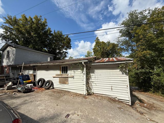 803 Slate Lick Road, Berea, KY 40403