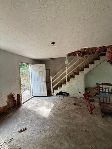 803 Slate Lick Road, Berea, KY 40403