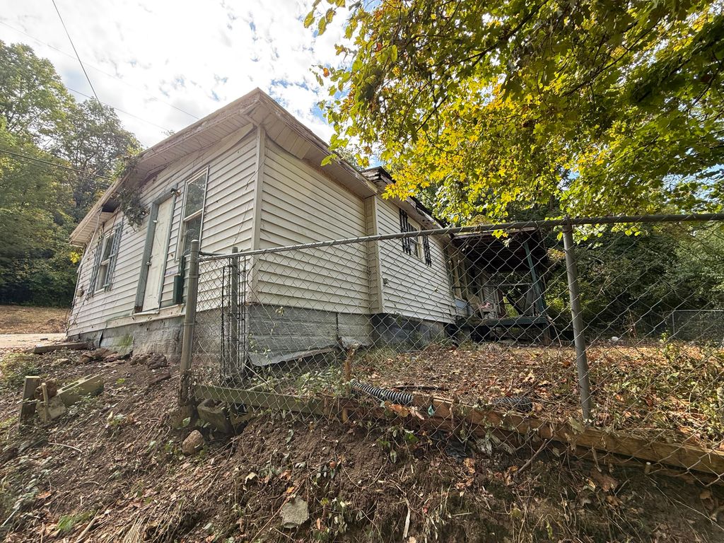 803 Slate Lick Road, Berea, KY 40403