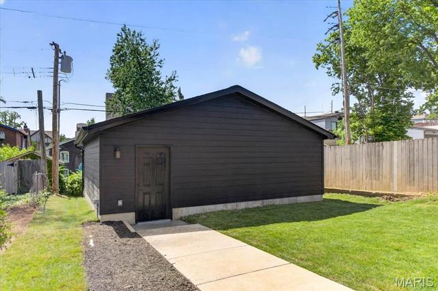 1035 Blendon Place, Richmond Heights, MO 63117