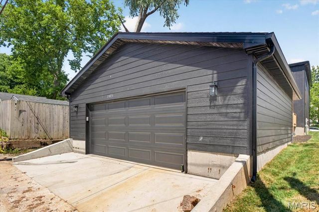 1035 Blendon Place, Richmond Heights, MO 63117
