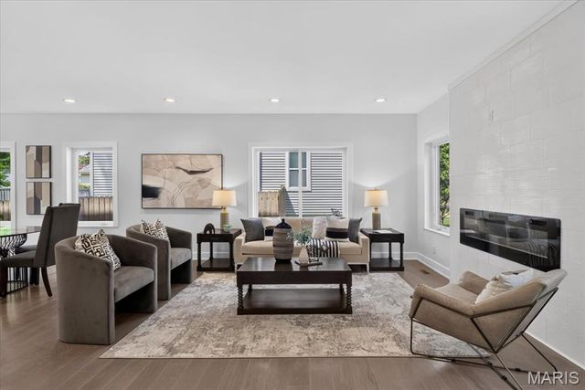 1035 Blendon Place, Richmond Heights, MO 63117