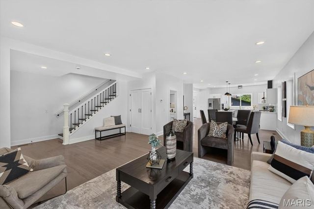 1035 Blendon Place, Richmond Heights, MO 63117