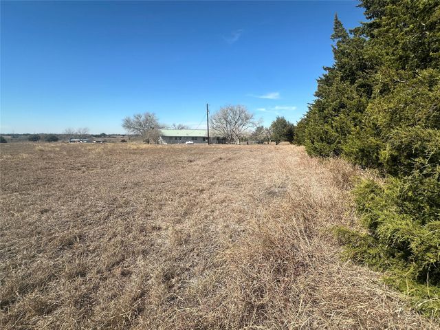 000 Swiss Alp Hills Loop, Schulenburg, TX 78956