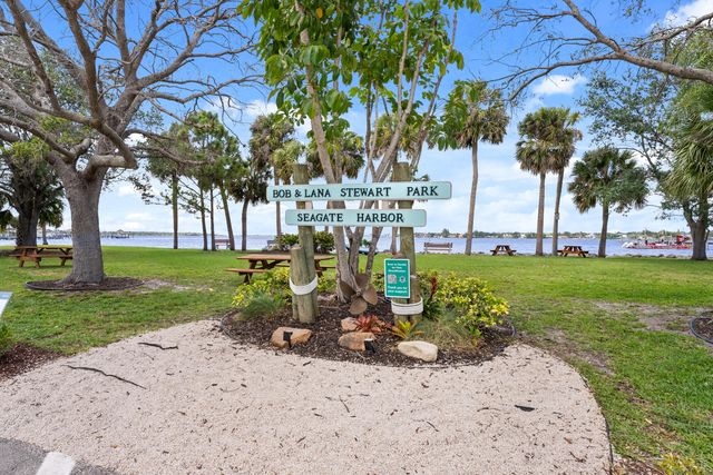 1459 SW Seahawk Way, Palm City, FL 34990