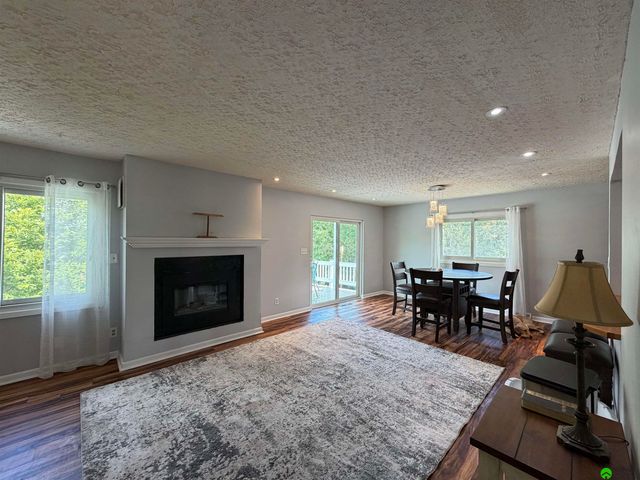 3001 Trudy Ann Drive, Raymond, NE 68428