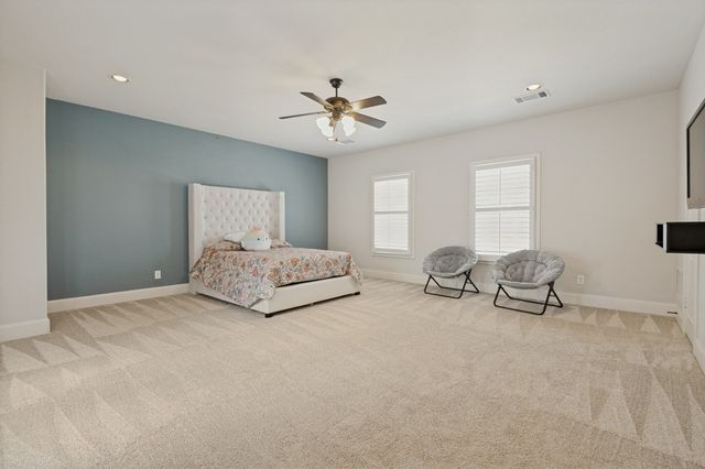 919 Grail Maiden Lane, Lewisville, TX 75056