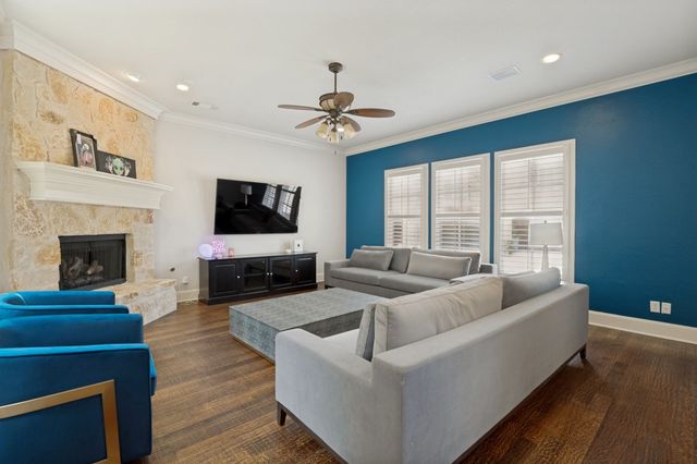 919 Grail Maiden Lane, Lewisville, TX 75056