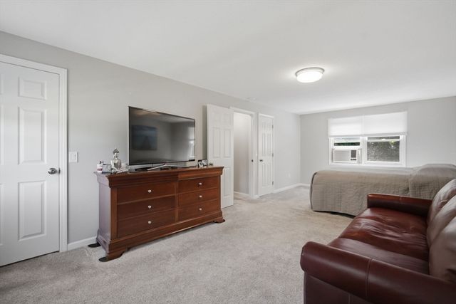 78 Oak Brook Drive, East Longmeadow, MA 01028