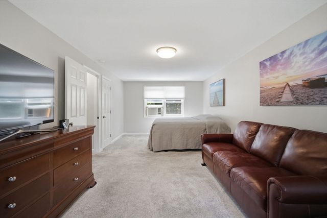 78 Oak Brook Drive, East Longmeadow, MA 01028