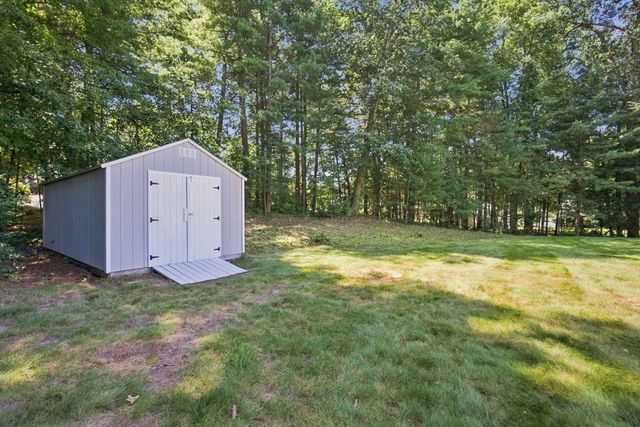 78 Oak Brook Drive, East Longmeadow, MA 01028