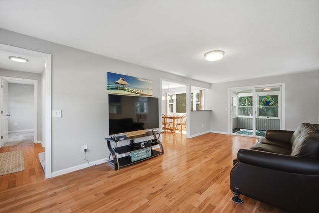 78 Oak Brook Drive, East Longmeadow, MA 01028