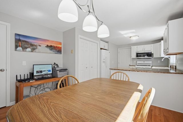 78 Oak Brook Drive, East Longmeadow, MA 01028