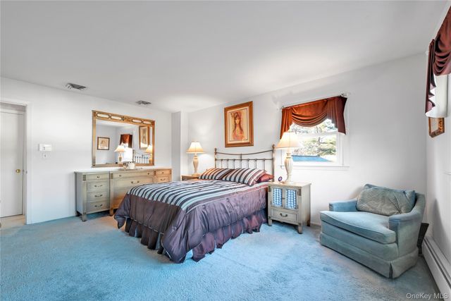 8 Jennifer Drive, New City, NY 10956