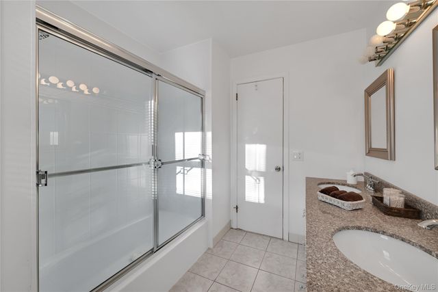 8 Jennifer Drive, New City, NY 10956