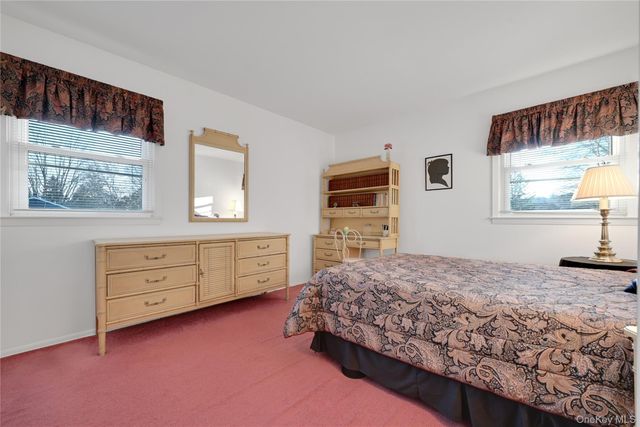 8 Jennifer Drive, New City, NY 10956