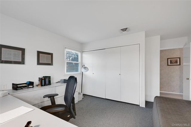 8 Jennifer Drive, New City, NY 10956