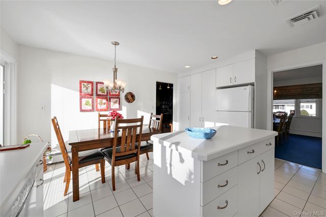 8 Jennifer Drive, New City, NY 10956