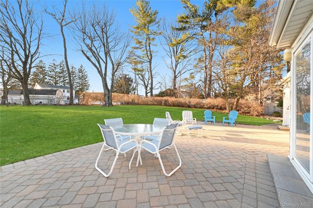 8 Jennifer Drive, New City, NY 10956