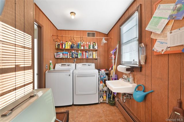 8 Jennifer Drive, New City, NY 10956