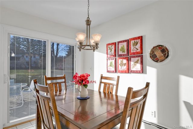 8 Jennifer Drive, New City, NY 10956