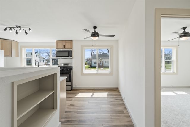 1405 W Pleasant Street, Knoxville, IA 50138