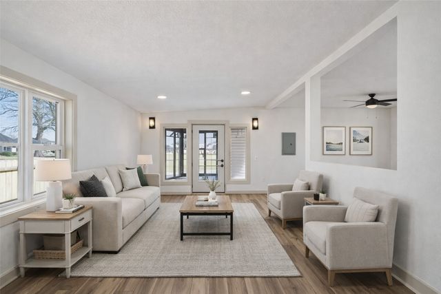 1405 W Pleasant Street, Knoxville, IA 50138