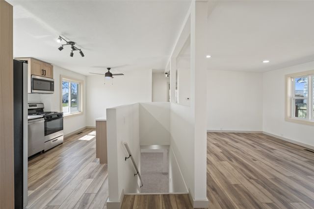 1405 W Pleasant Street, Knoxville, IA 50138