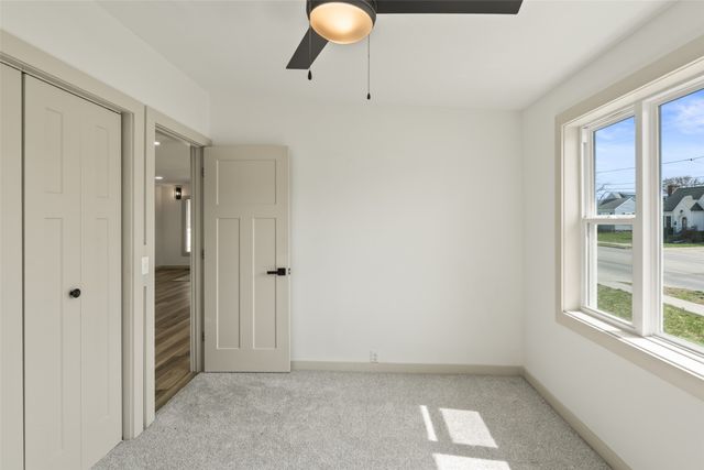 1405 W Pleasant Street, Knoxville, IA 50138