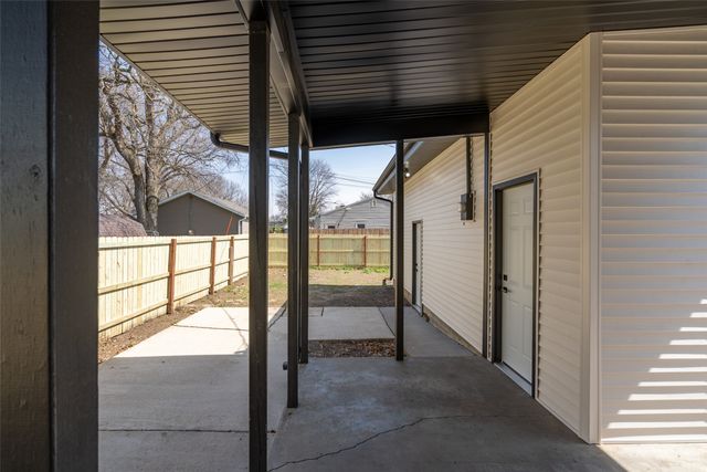 1405 W Pleasant Street, Knoxville, IA 50138