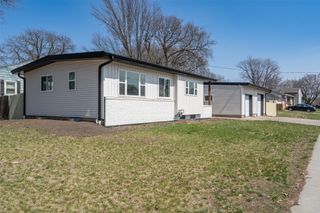 1405 W Pleasant Street, Knoxville, IA 50138