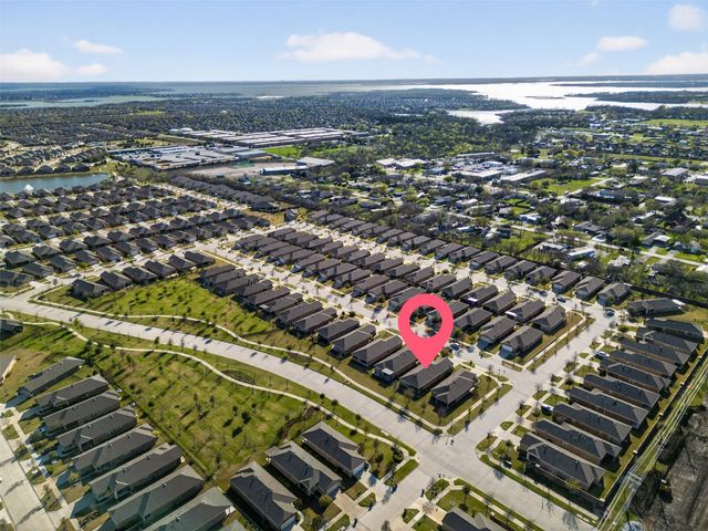 8978 Shore Crest Drive, Frisco, TX 75036