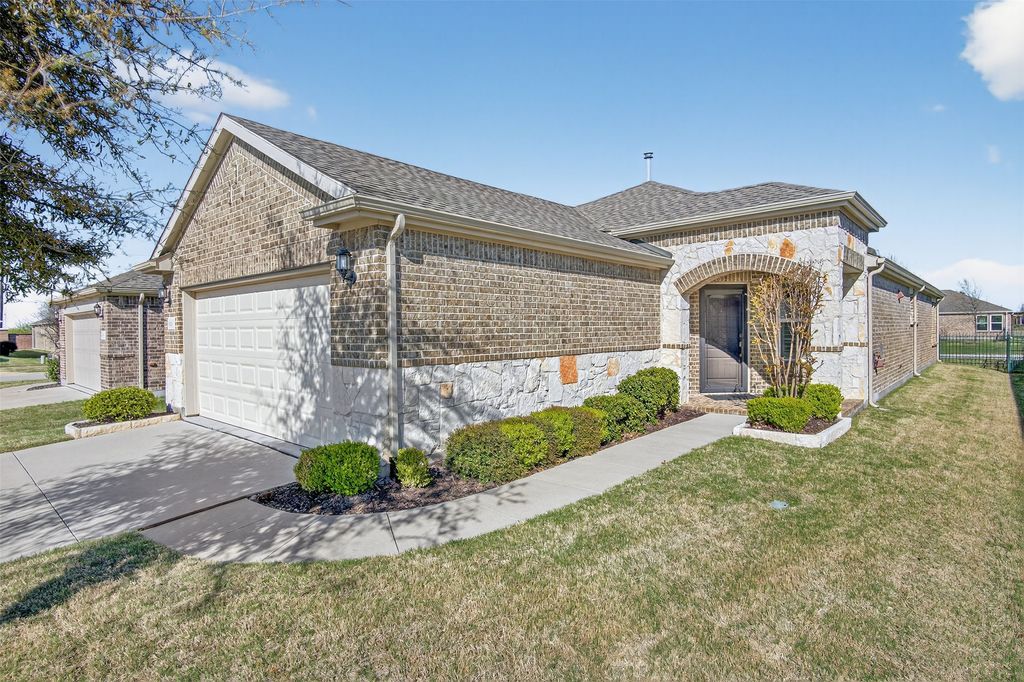 8978 Shore Crest Drive, Frisco, TX 75036