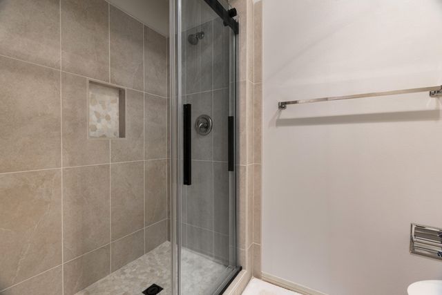 7708 Summer Avenue NE, Albuquerque, NM 87110