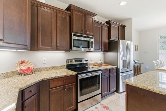 26 E Yellowstone, Hattiesburg, MS 39402