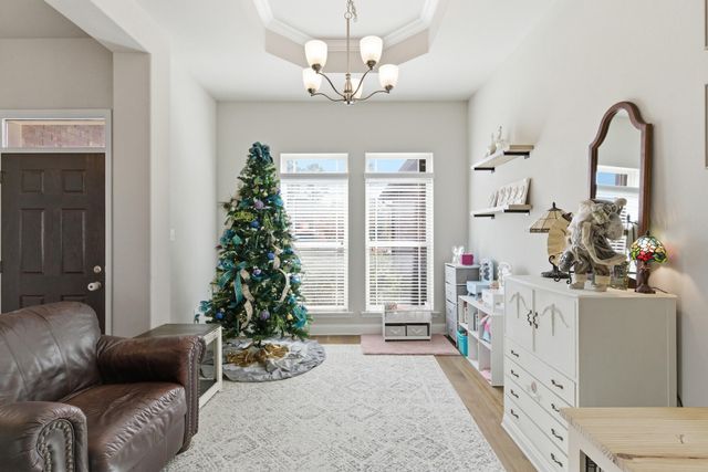 26 E Yellowstone, Hattiesburg, MS 39402