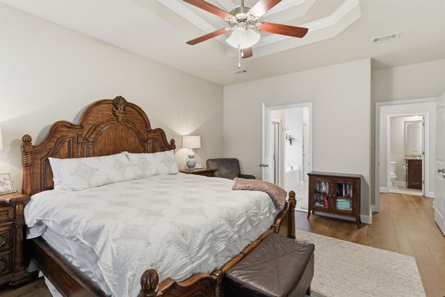 26 E Yellowstone, Hattiesburg, MS 39402