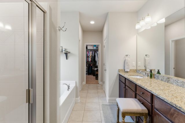 26 E Yellowstone, Hattiesburg, MS 39402