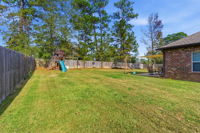 26 E Yellowstone, Hattiesburg, MS 39402