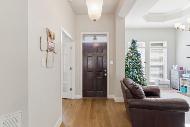 26 E Yellowstone, Hattiesburg, MS 39402