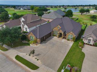 2212 Vienna Court, Granbury, TX 76048