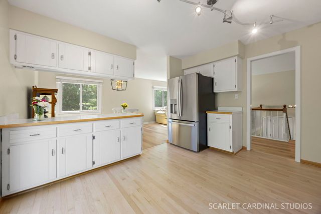 N385 Silverleaf Boulevard, Wheaton, IL 60187