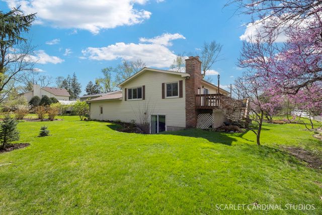 N385 Silverleaf Boulevard, Wheaton, IL 60187