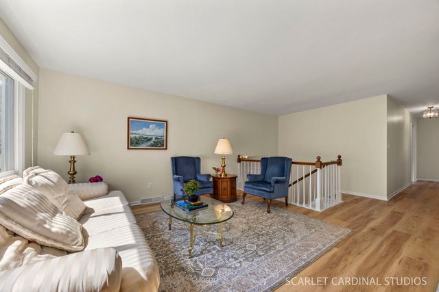 N385 Silverleaf Boulevard, Wheaton, IL 60187