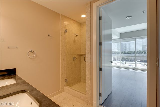 4575 Dean Martin Drive 601, Las Vegas, NV 89103