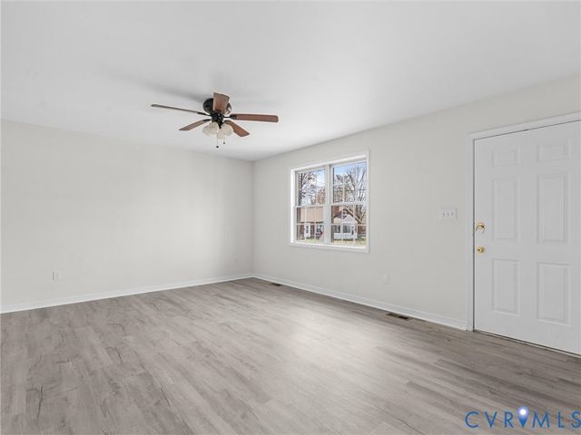 309 S 17th Ave, Hopewell, VA 23860