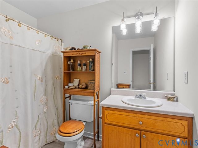 309 S 17th Ave, Hopewell, VA 23860