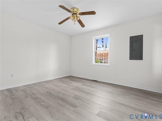 309 S 17th Ave, Hopewell, VA 23860